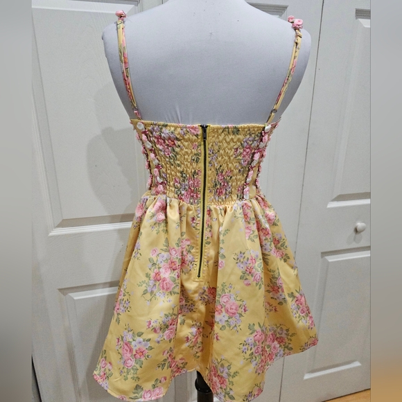 Dolls Kill Sugar Thrillz Yellow Floral Princess Party Mini Dress S - Picture 4 of 14